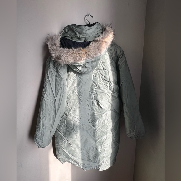 Kanuk winter coat size 3 - Picture 2 of 8
